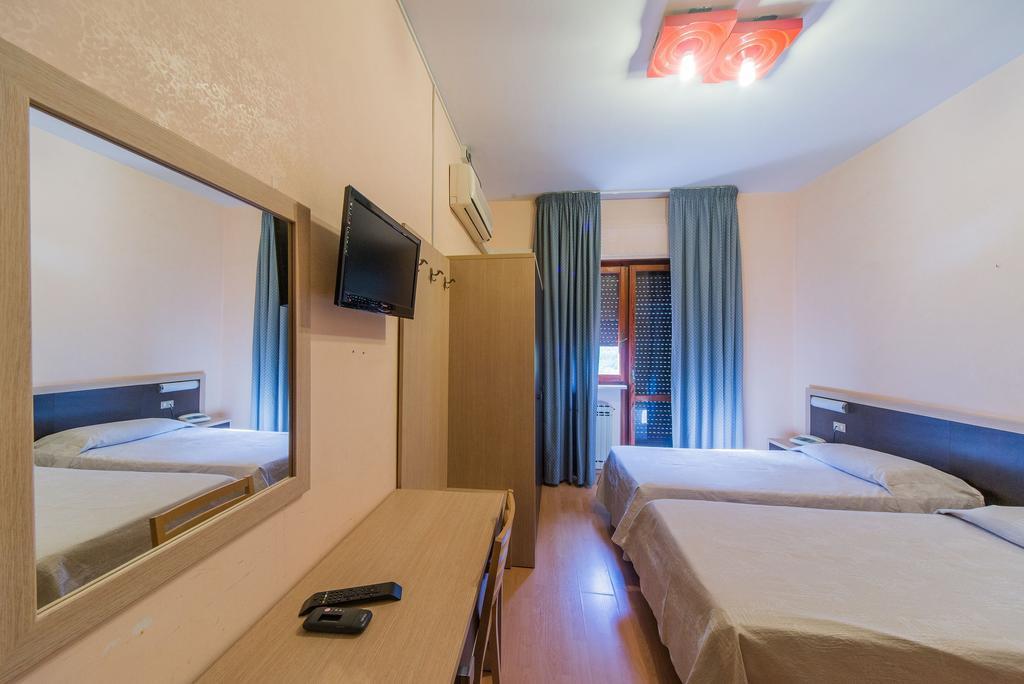 Hotel Del Camerlengo Fara San Martino Номер фото