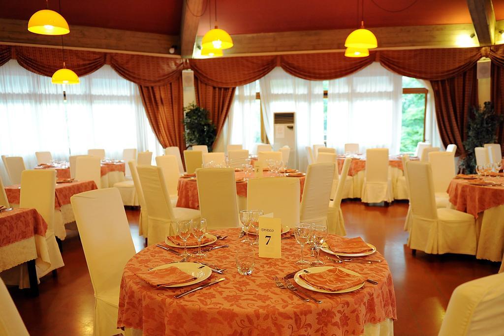 Hotel Del Camerlengo Fara San Martino Екстер'єр фото