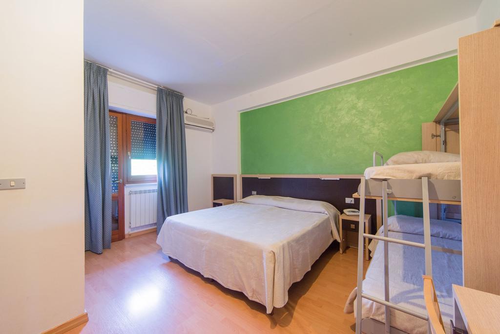 Hotel Del Camerlengo Fara San Martino Номер фото